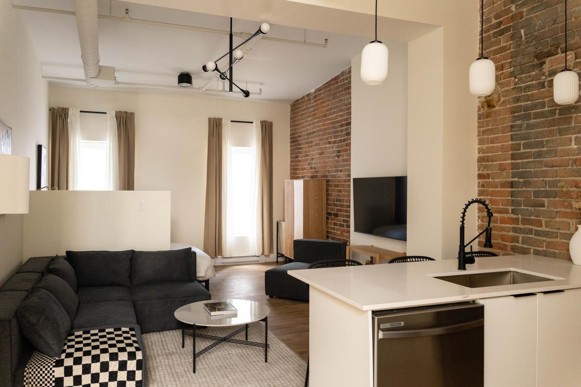 Maison Place Jacques-Cartier By Luxury In Transit Montréal Exterior foto